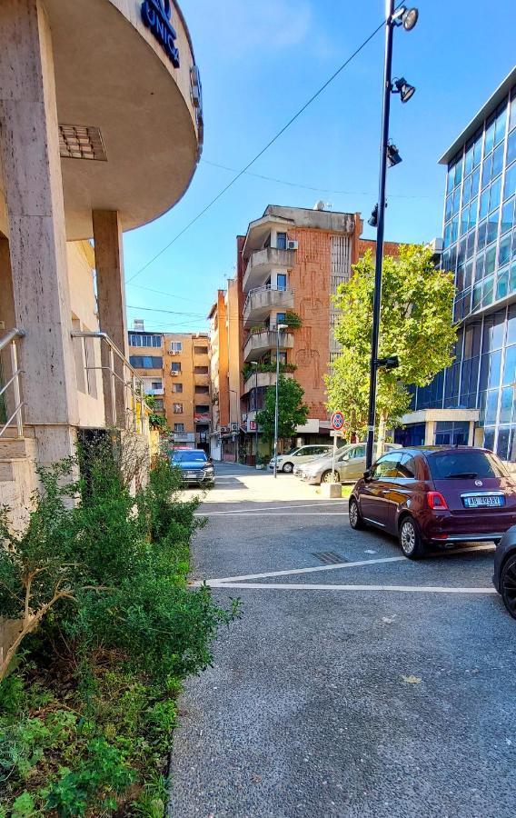 Tirana City Center Apartment ภายนอก รูปภาพ